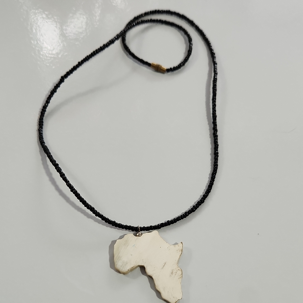 Black and Cream African Beaded Necklace